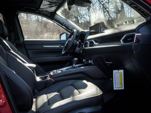 New 2025 MAZDA CX-5 Signature image 11