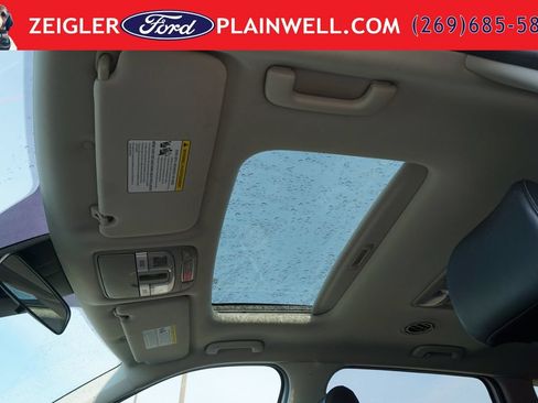 Used 2025 Kia Telluride S AWD/4WD image 19
