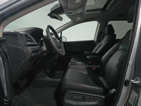 Used 2025 Honda Odyssey EX-L image 6