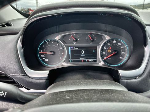 Used 2018 Chevrolet Traverse LT AWD/4WD image 11