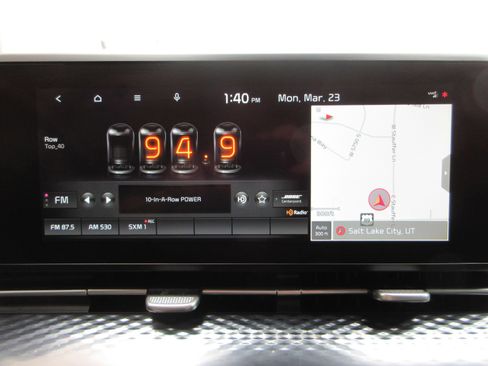 Used 2022 Kia Carnival SX Prestige image 47