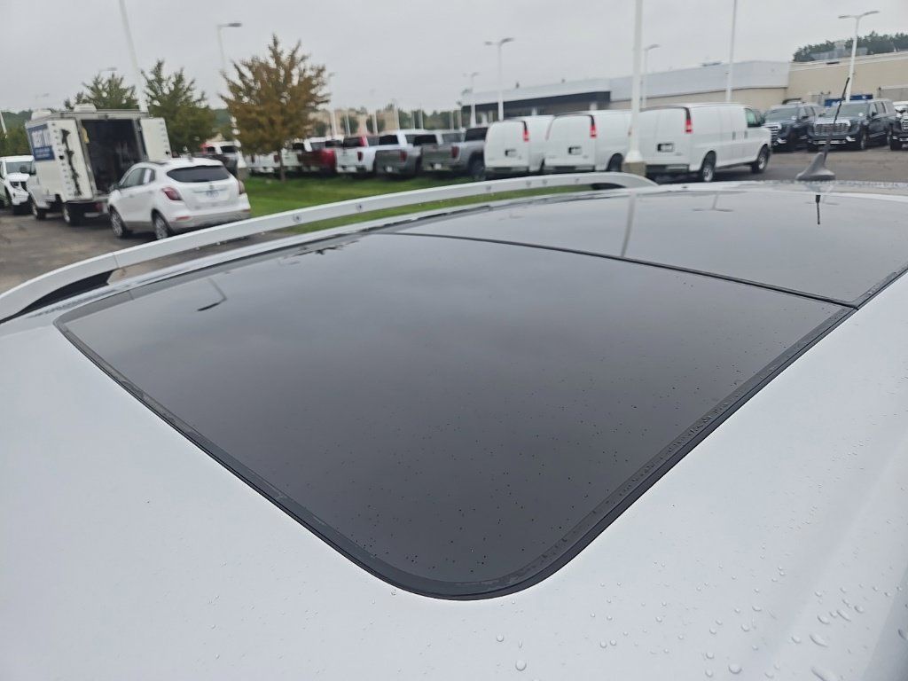Used 2018 Ford Escape Titanium AWD/4WD image 9