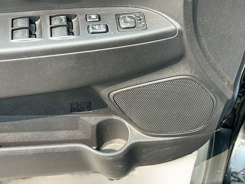 Used 2015 Mitsubishi Outlander Sport SE AWD/4WD image 19
