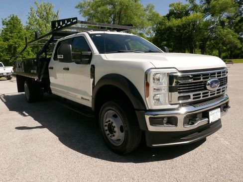 Used 2024 Ford F550 4x4 Crew Cab Super Duty image 4