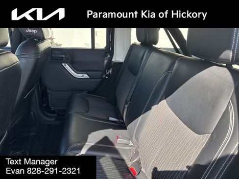 Used 2015 Jeep Wrangler Unlimited Sport AWD/4WD image 13