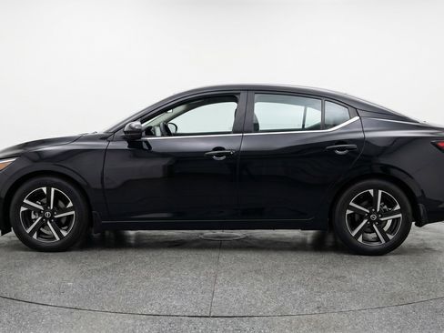 Used 2025 Nissan Sentra SV FWD image 5