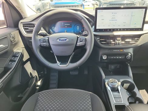 Certified 2023 Ford Escape Active w/ Tech Pack #2 AWD/4WD image 12