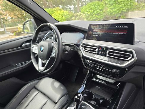 Used 2024 BMW X3 xDrive30i AWD/4WD image 10