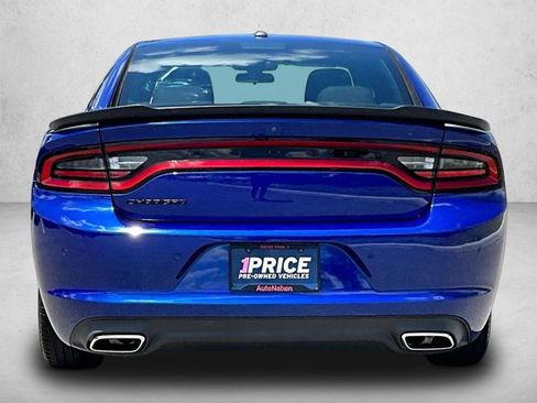 Used 2022 Dodge Charger SXT w/ Blacktop Package RWD image 4