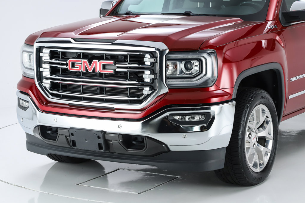 Used 2018 GMC Sierra 1500 SLT w/ SLT Premium Package AWD/4WD image 2