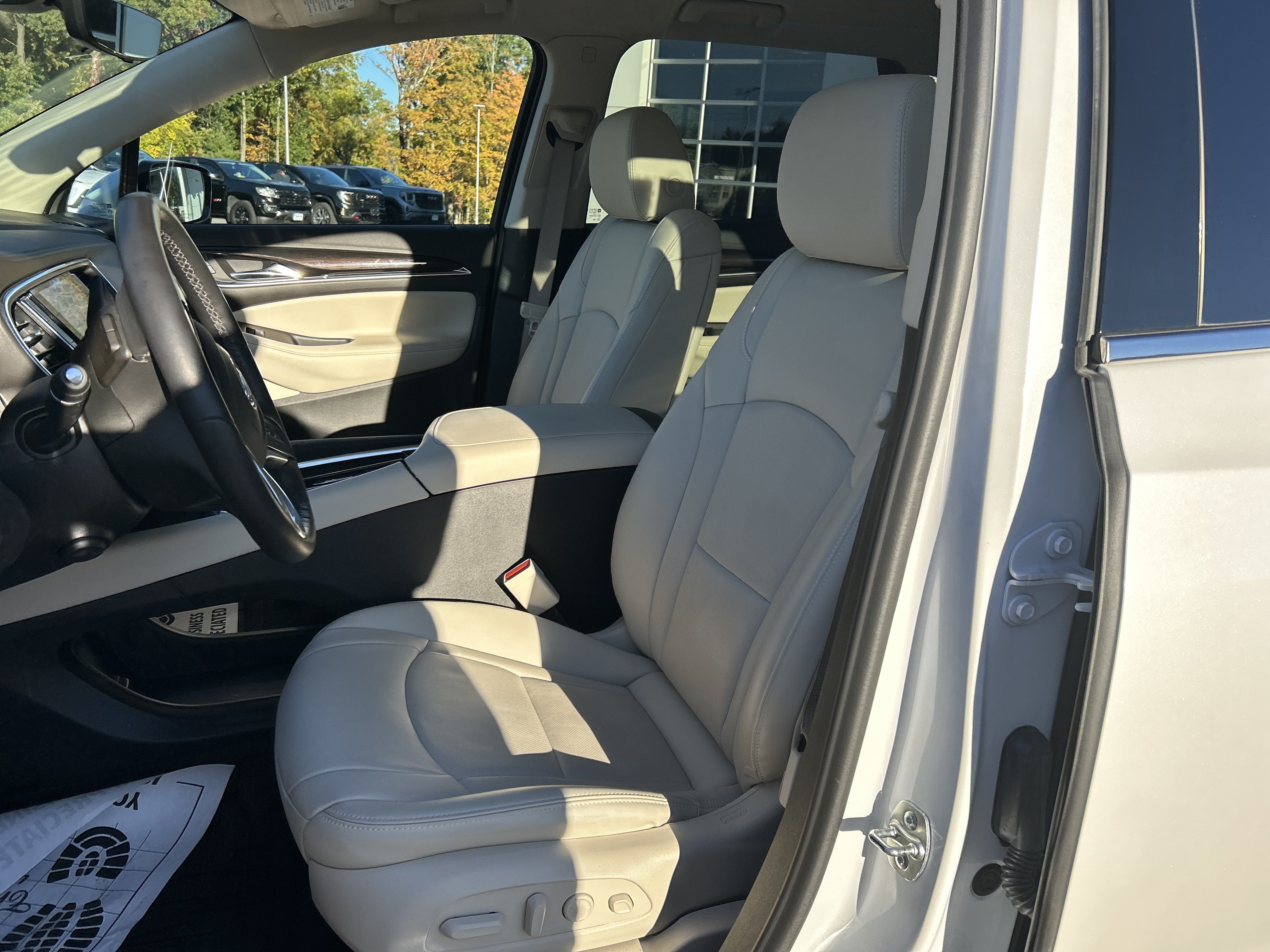 Used 2024 Buick Enclave Premium w/ Trailering Package, 5000 lbs. AWD/4WD image 18