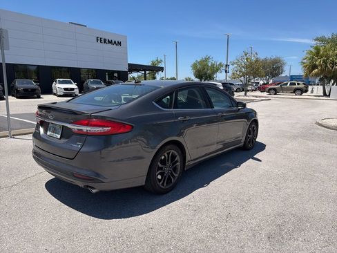 Used 2018 Ford Fusion SE w/ Equipment Group 601A image 5