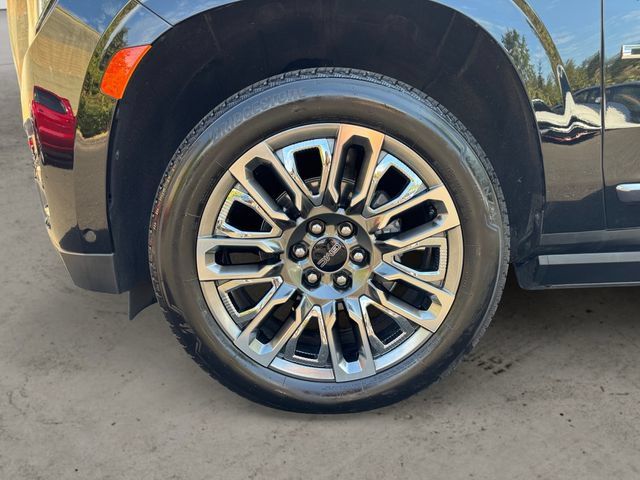 Certified 2024 GMC Yukon Denali Ultimate AWD/4WD image 9