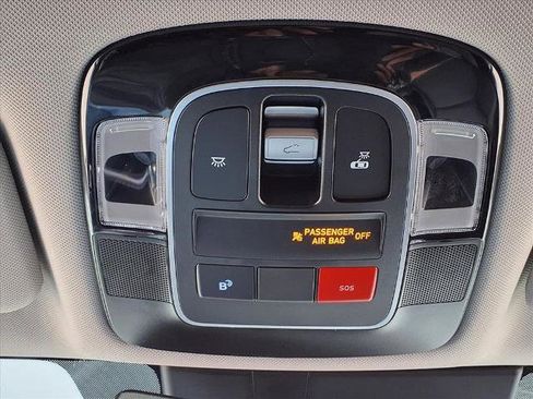 Used 2025 Hyundai Sonata Limited image 18
