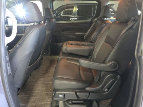 Used 2024 Honda Odyssey EX-L image 8