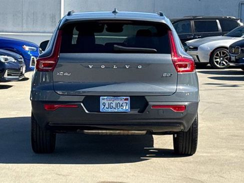 Certified 2023 Volvo XC40 B5 Ultimate image 4