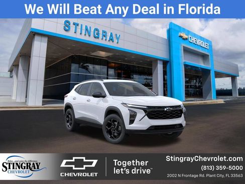 New 2026 Chevrolet Trax LT w/ Driver Confidence Package FWD image 1
