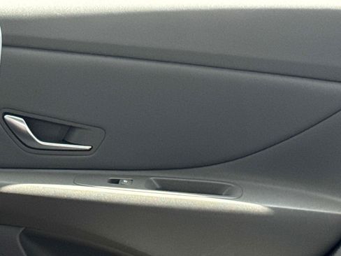Used 2024 Hyundai Elantra SEL w/ Convenience Package FWD image 14