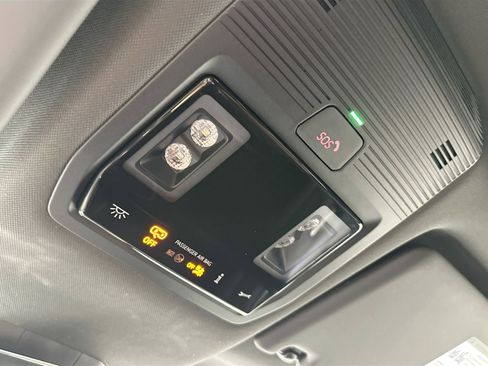 New 2025 Volkswagen ID. Buzz Pro S image 21