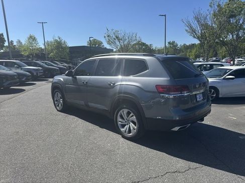 Used 2021 Volkswagen Atlas SE w/ Panoramic Sunroof Package image 5