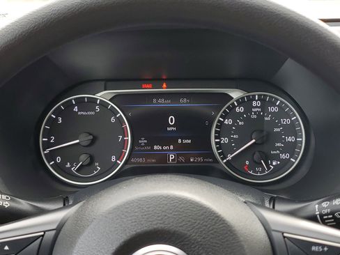 Used 2025 Nissan Sentra SV image 21