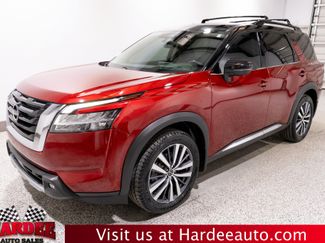 Used 2022 Nissan Pathfinder Platinum w/ Cargo Package AWD/4WD video 2