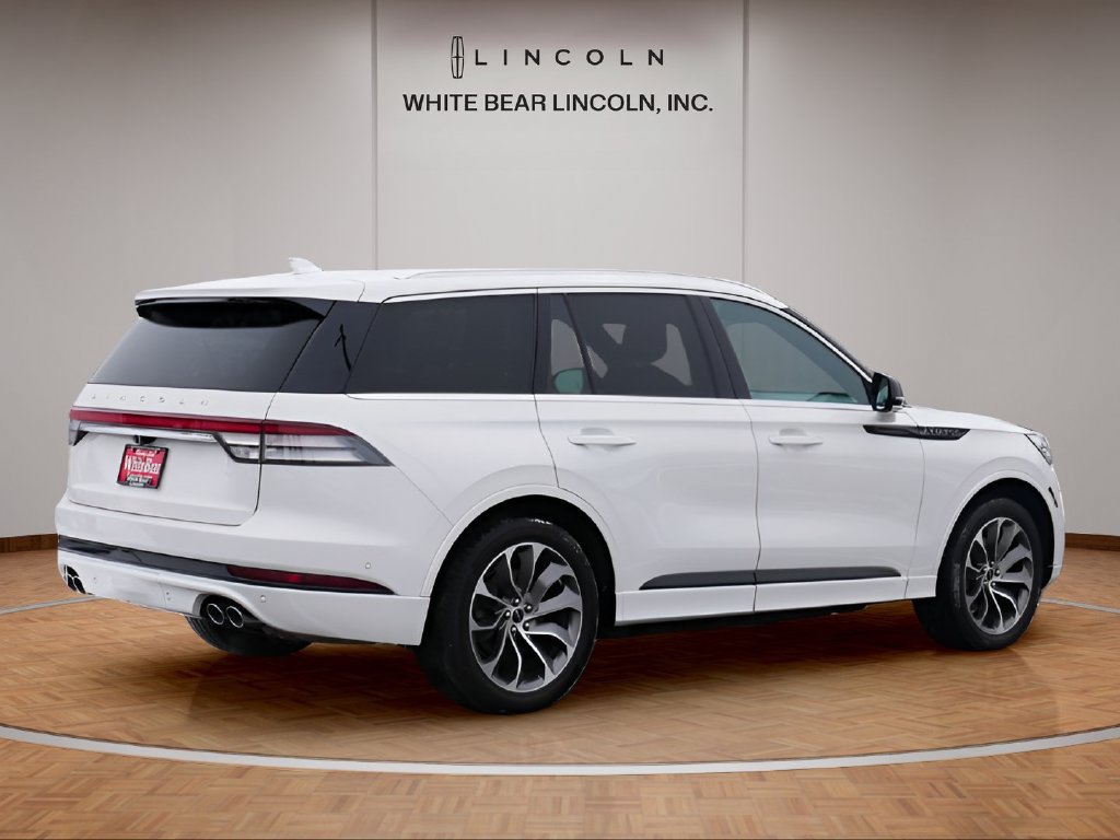Used 2021 Lincoln Aviator Grand Touring w/ Equipment Group 301A AWD/4WD image 5