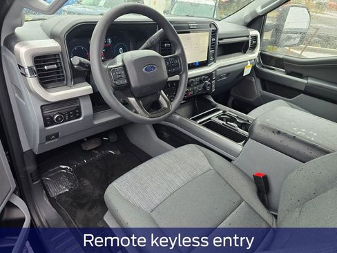 New 2026 Ford F250 XLT w/ XLT Premium Package AWD/4WD image 2