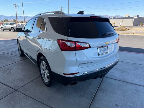 Used 2019 Chevrolet Equinox LT w/ Sun & Navigation Package image 5