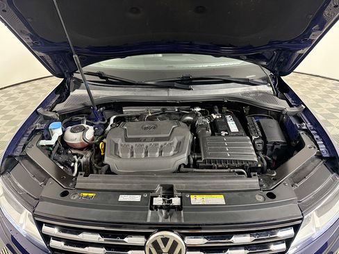 Used 2021 Volkswagen Tiguan SE FWD image 39