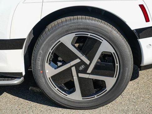 New 2026 Hyundai Ioniq 9 Calligraphy AWD/4WD image 12