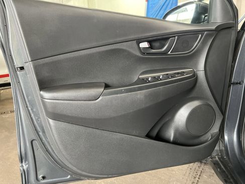 Used 2022 Hyundai Kona SEL image 14