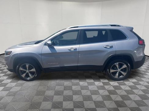 Used 2019 Jeep Cherokee Limited AWD/4WD image 17