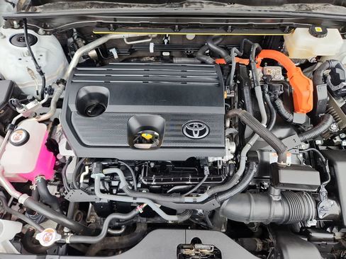 Used 2024 Toyota Crown Limited image 13