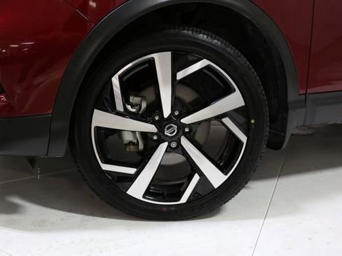 Certified 2022 Nissan Rogue Sport SL image 2