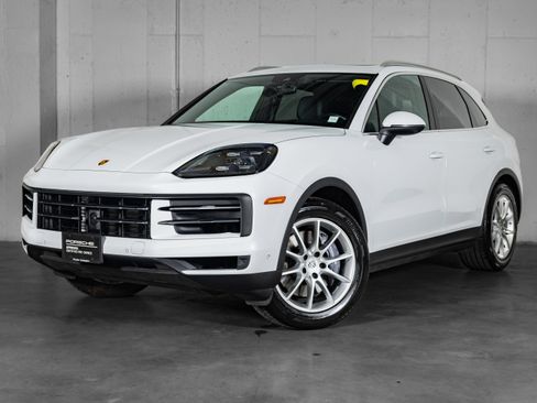 Certified 2024 Porsche Cayenne AWD/4WD image 1