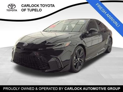 Used 2025 Toyota Camry XSE image 1
