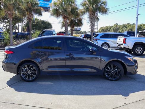 Used 2025 Toyota Corolla SE image 20