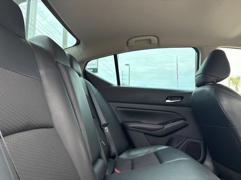 Used 2024 Nissan Altima 2.5 SR FWD image 25