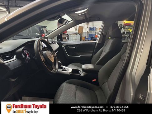 Certified 2025 Toyota RAV4 XLE AWD/4WD image 19