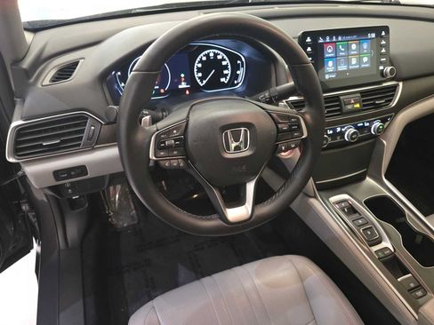 Used 2018 Honda Accord EX-L image 2
