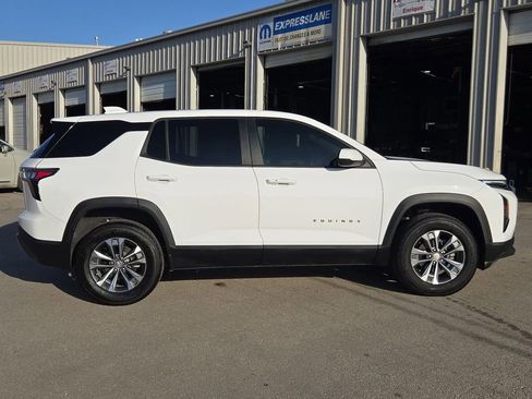 Used 2025 Chevrolet Equinox LT image 9
