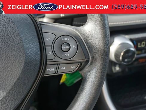 Used 2022 Toyota RAV4 LE AWD/4WD image 22