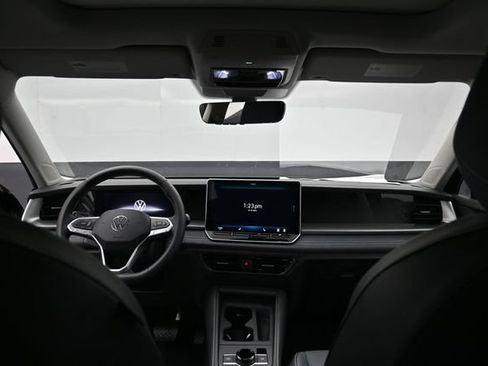 New 2026 Volkswagen Tiguan SE AWD/4WD image 10