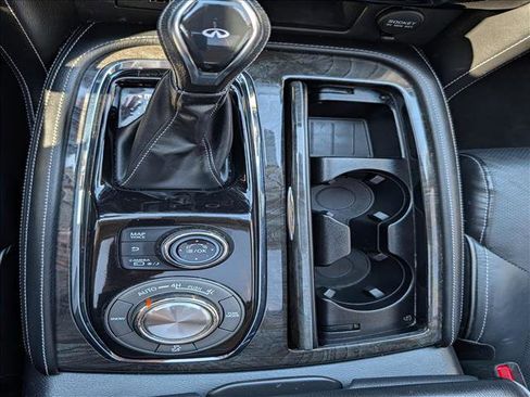 Used 2021 INFINITI QX80 Luxe image 37