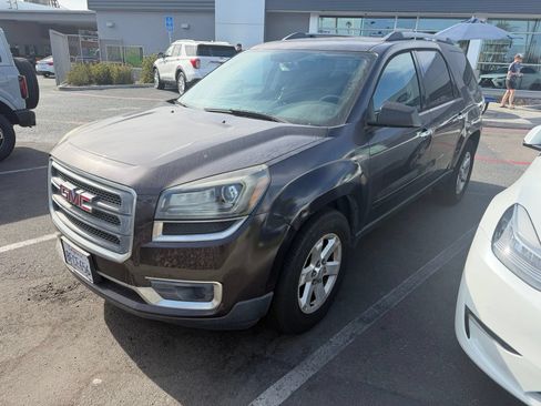 Used 2015 GMC Acadia SLE AWD/4WD image 2