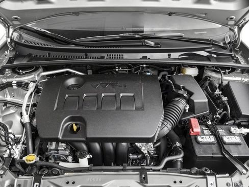 Used 2017 Toyota Corolla SE w/ SE Premium Package FWD image 13