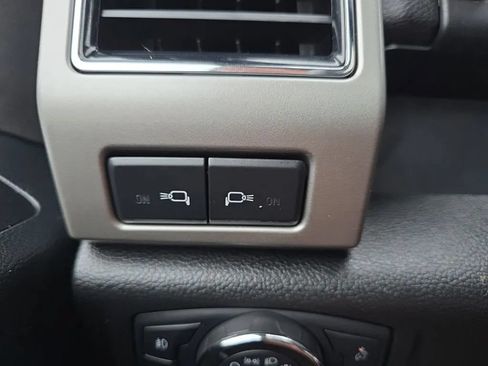 Used 2020 Ford F150 Lariat w/ Equipment Group 502A Luxury AWD/4WD image 34