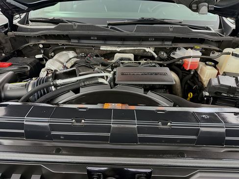 Used 2024 Chevrolet Silverado 3500 LTZ image 31