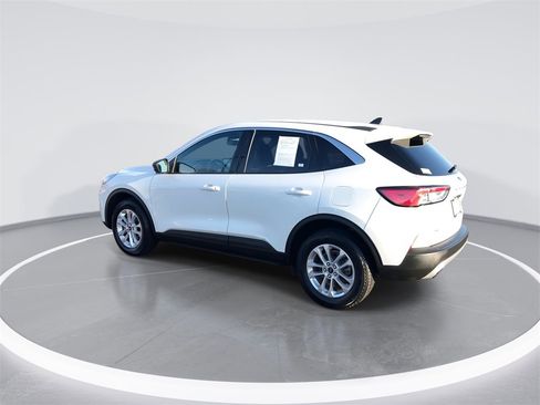 Used 2022 Ford Escape SE w/ Convenience Package image 6